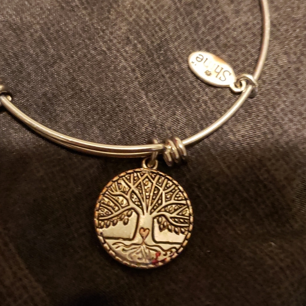 Bracelet - Picture 2 of 2